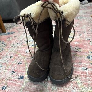 Vintage Ugg Ultimate Cuff Boots